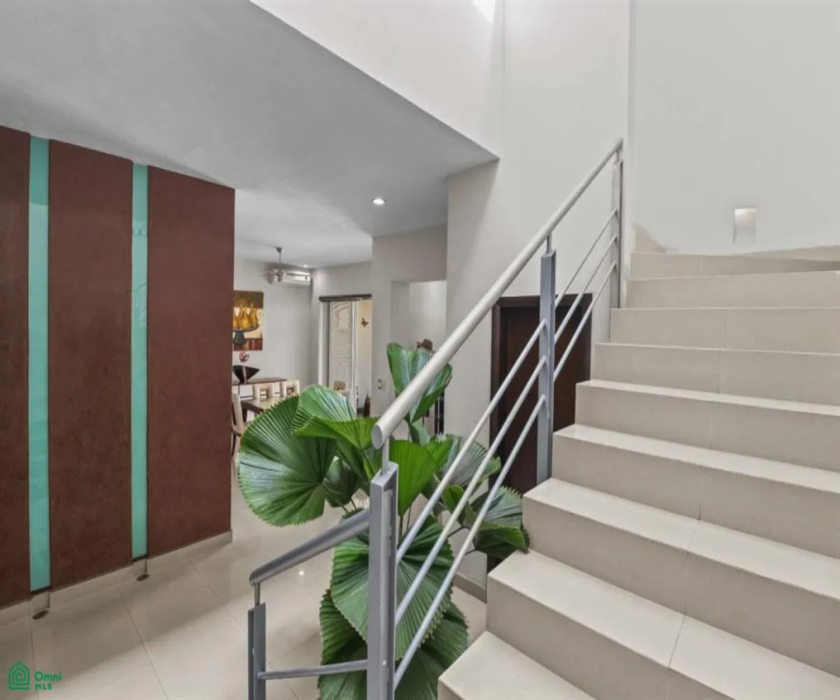 Casa En Venta,Residencial Fluvial Vallarta,Rio Cutzmala 114, Puerto Vallarta, Jalisco 48312, 4 Habitaciones,3 Baños,Rio Cutzmala,2,MX25991509