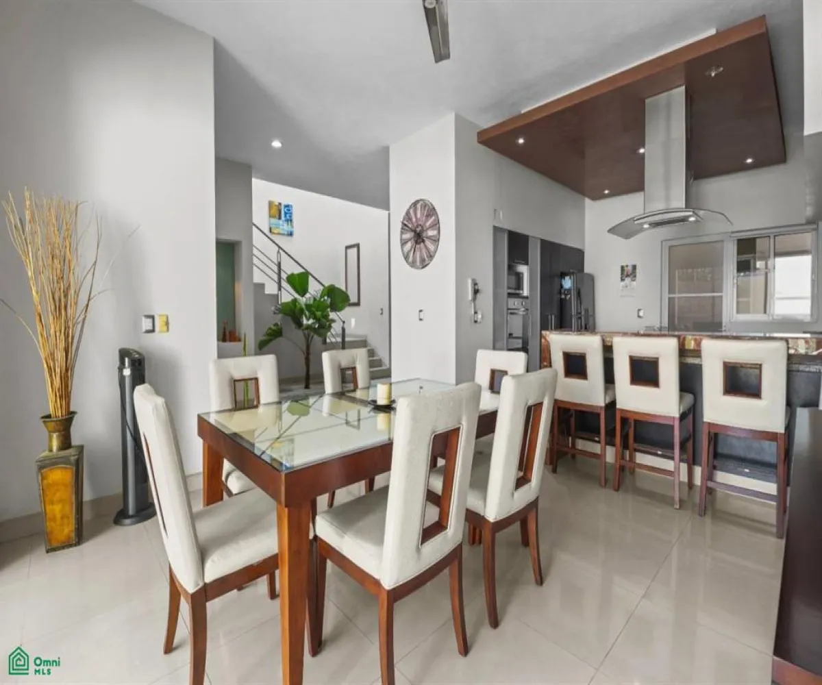 Casa En Venta,Residencial Fluvial Vallarta,Rio Cutzmala 114, Puerto Vallarta, Jalisco 48312, 4 Habitaciones,3 Baños,Rio Cutzmala,2,MX25991509