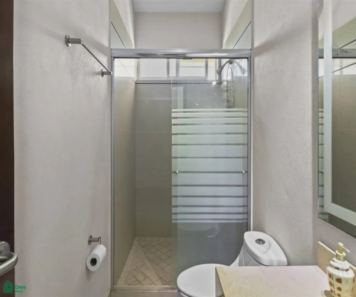 Casa En Venta,Residencial Fluvial Vallarta,Rio Cutzmala 114, Puerto Vallarta, Jalisco 48312, 4 Habitaciones,3 Baños,Rio Cutzmala,2,MX25991509