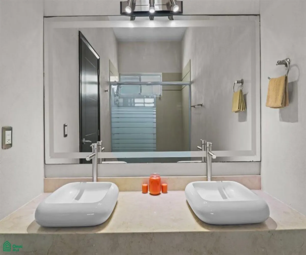 Casa En Venta,Residencial Fluvial Vallarta,Rio Cutzmala 114, Puerto Vallarta, Jalisco 48312, 4 Habitaciones,3 Baños,Rio Cutzmala,2,MX25991509