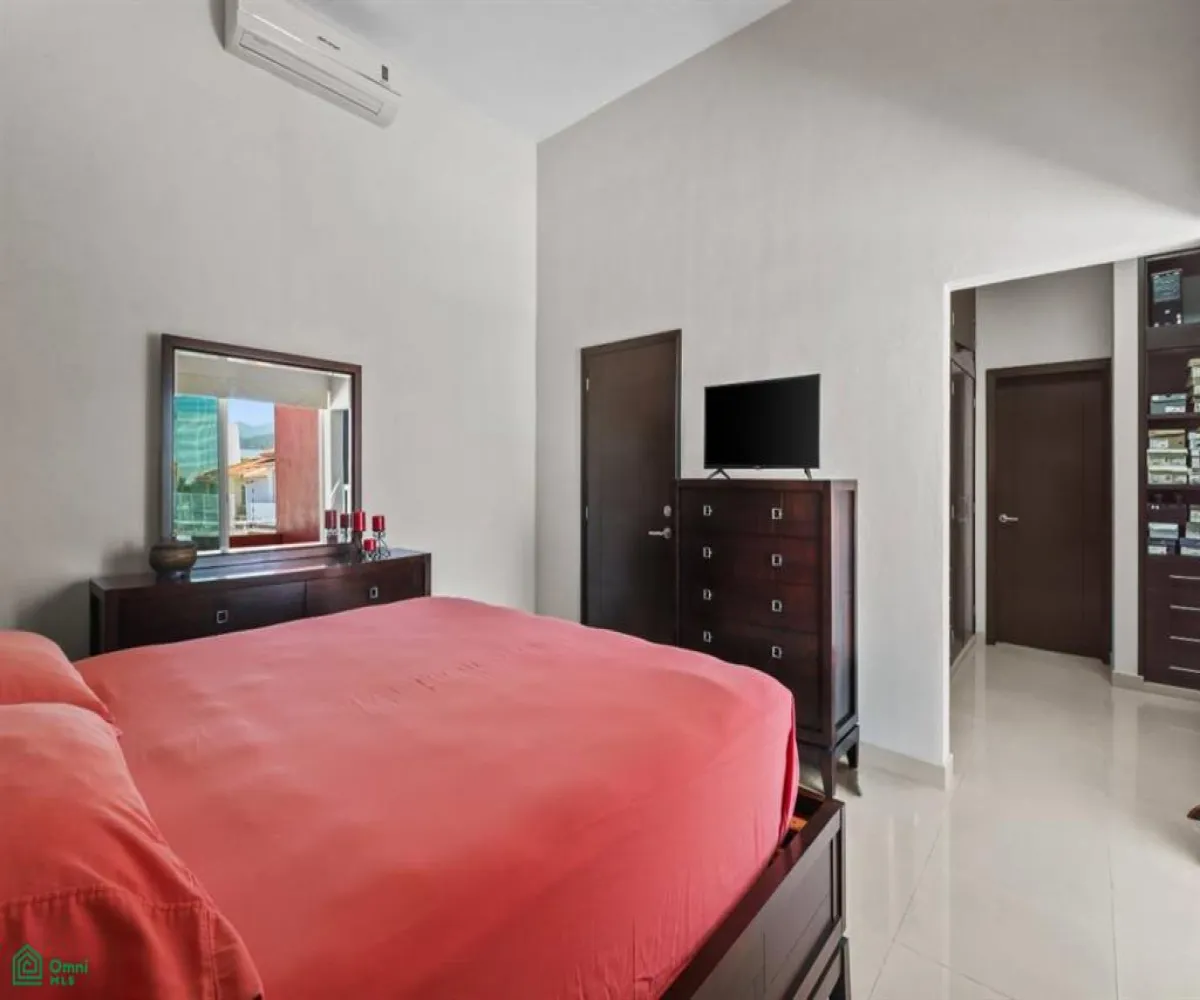 Casa En Venta,Residencial Fluvial Vallarta,Rio Cutzmala 114, Puerto Vallarta, Jalisco 48312, 4 Habitaciones,3 Baños,Rio Cutzmala,2,MX25991509