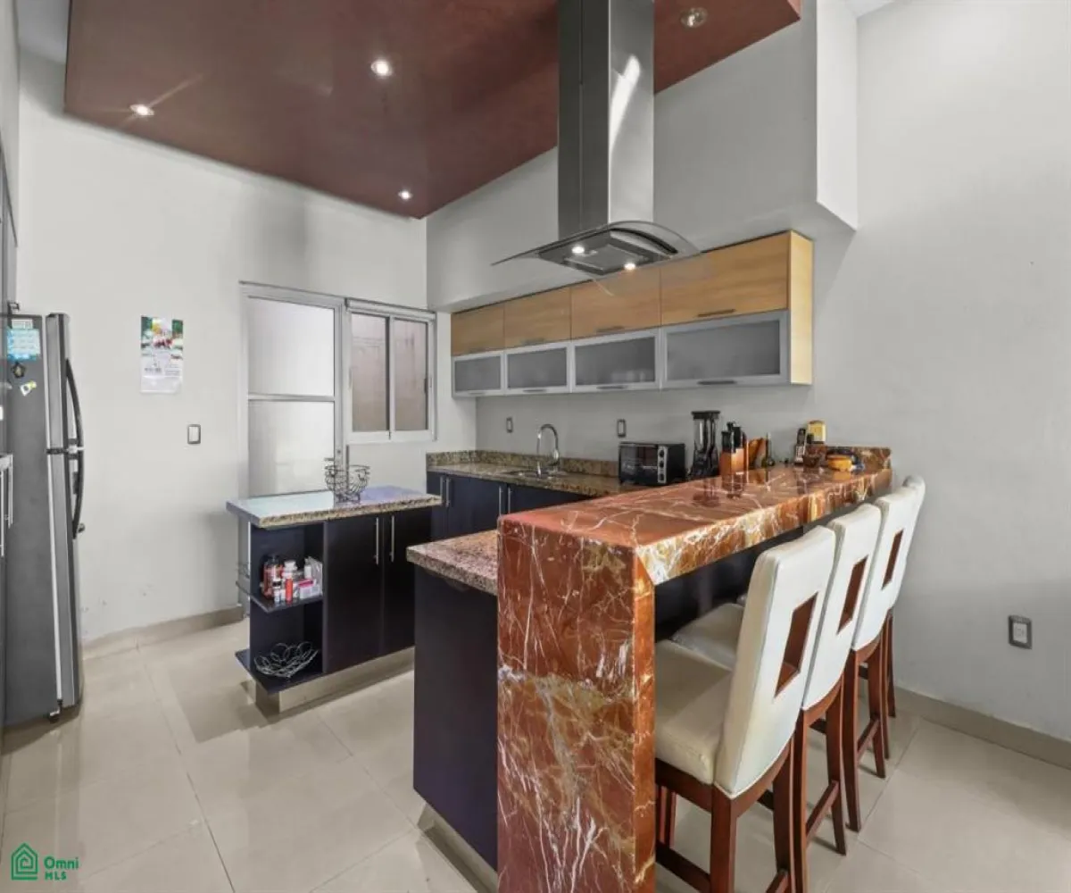 Casa En Venta,Residencial Fluvial Vallarta,Rio Cutzmala 114, Puerto Vallarta, Jalisco 48312, 4 Habitaciones,3 Baños,Rio Cutzmala,2,MX25991509