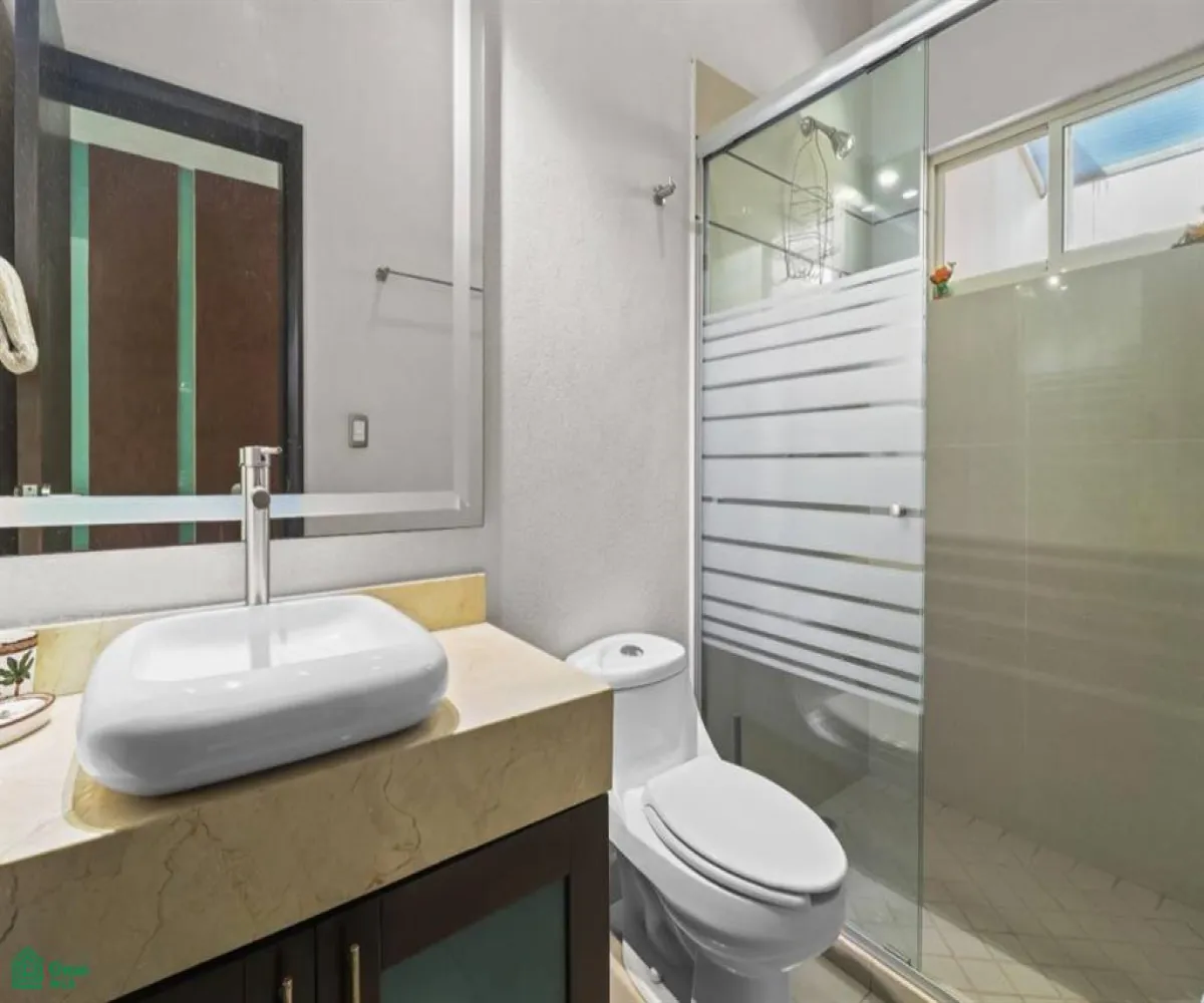 Casa En Venta,Residencial Fluvial Vallarta,Rio Cutzmala 114, Puerto Vallarta, Jalisco 48312, 4 Habitaciones,3 Baños,Rio Cutzmala,2,MX25991509