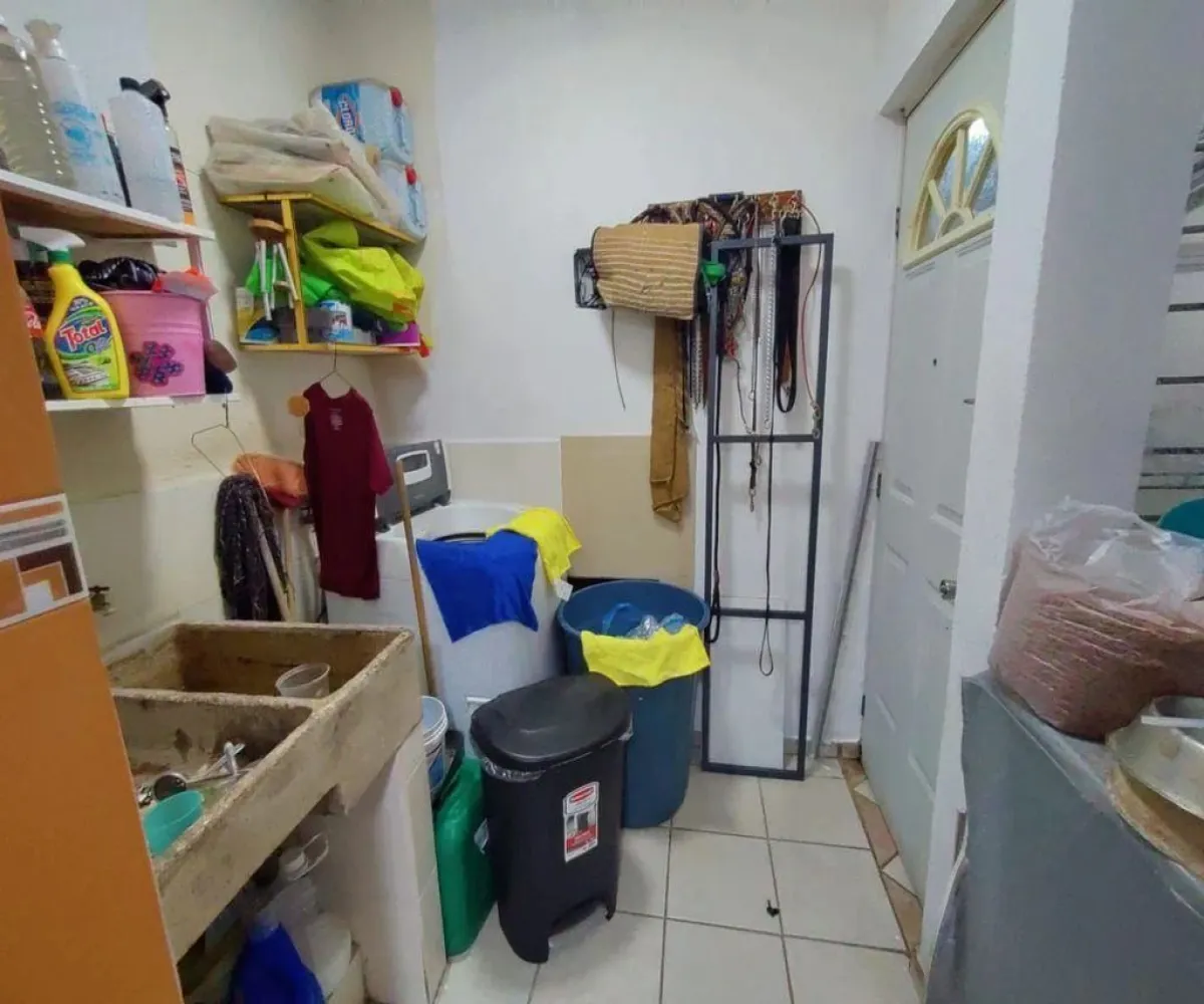 Casa En Venta,Jardines de las Fuentes S/N, Zapopan, Jalisco 45134, 3 Habitaciones,1 Baño,Jardines de las Fuentes,1,pmjTheT