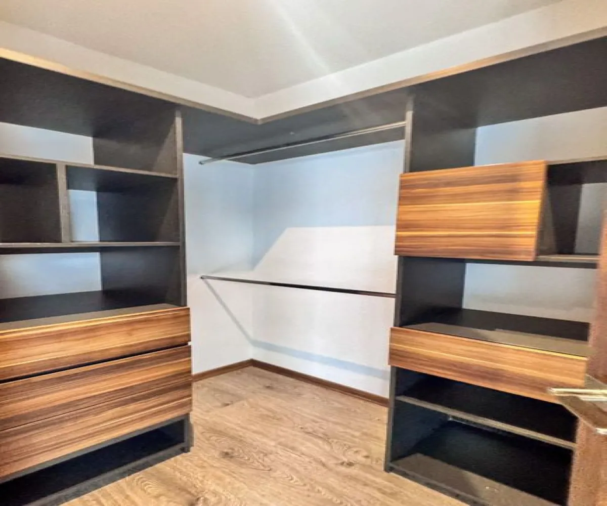 Departamento En Venta,Valle Real ,Avenida del Servidor Público 1425, Zapopan, Jalisco 45136, 1 Cuarto,1 Baño,Avenida del Servidor Público,1,pmxi7jb