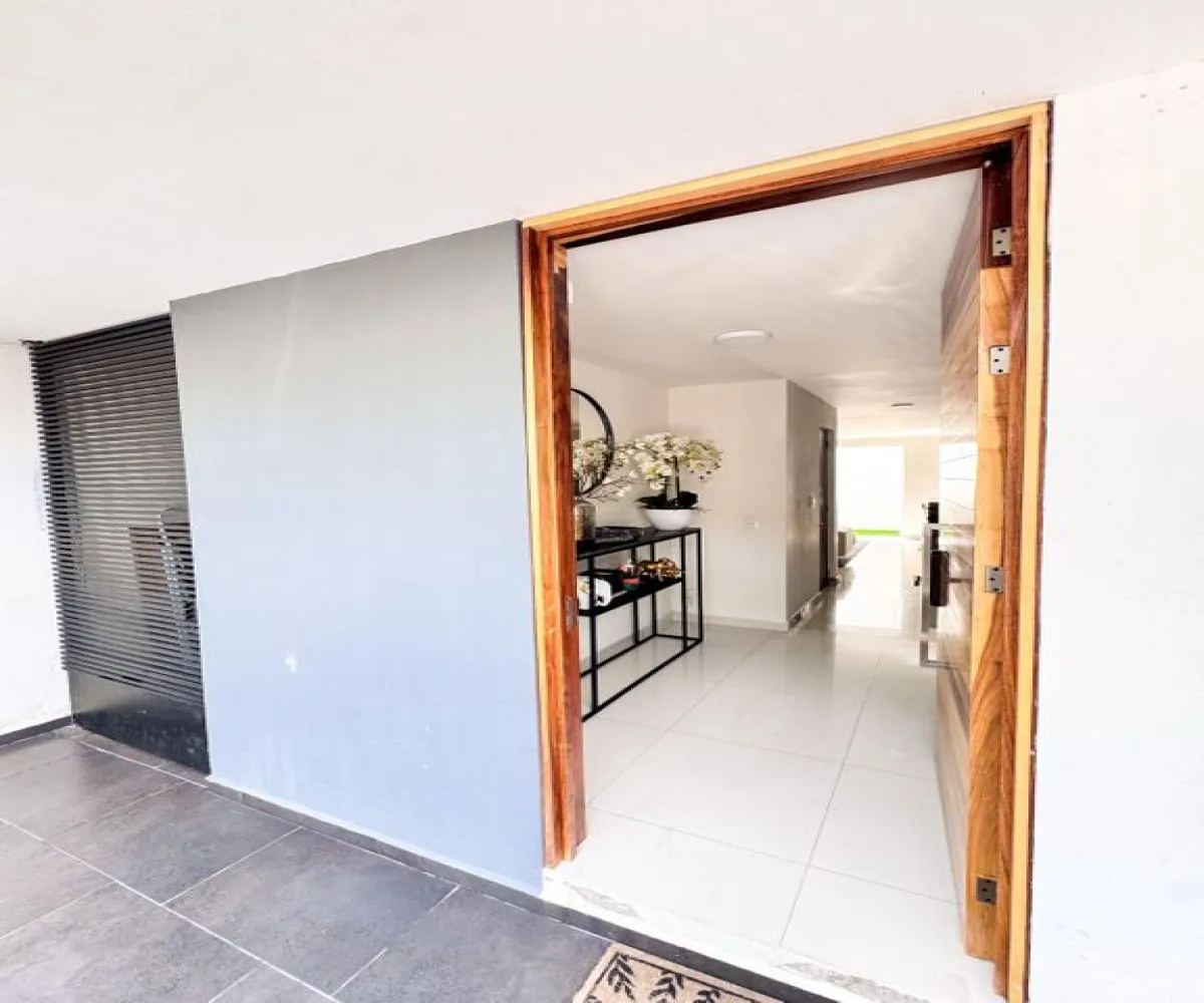 Casa En Venta,Girasoles Acueducto,Jazmines 1217, Zapopan, Jalisco 45138, 3 Habitaciones,3 Baños,Jazmines,3,pEgyeGN