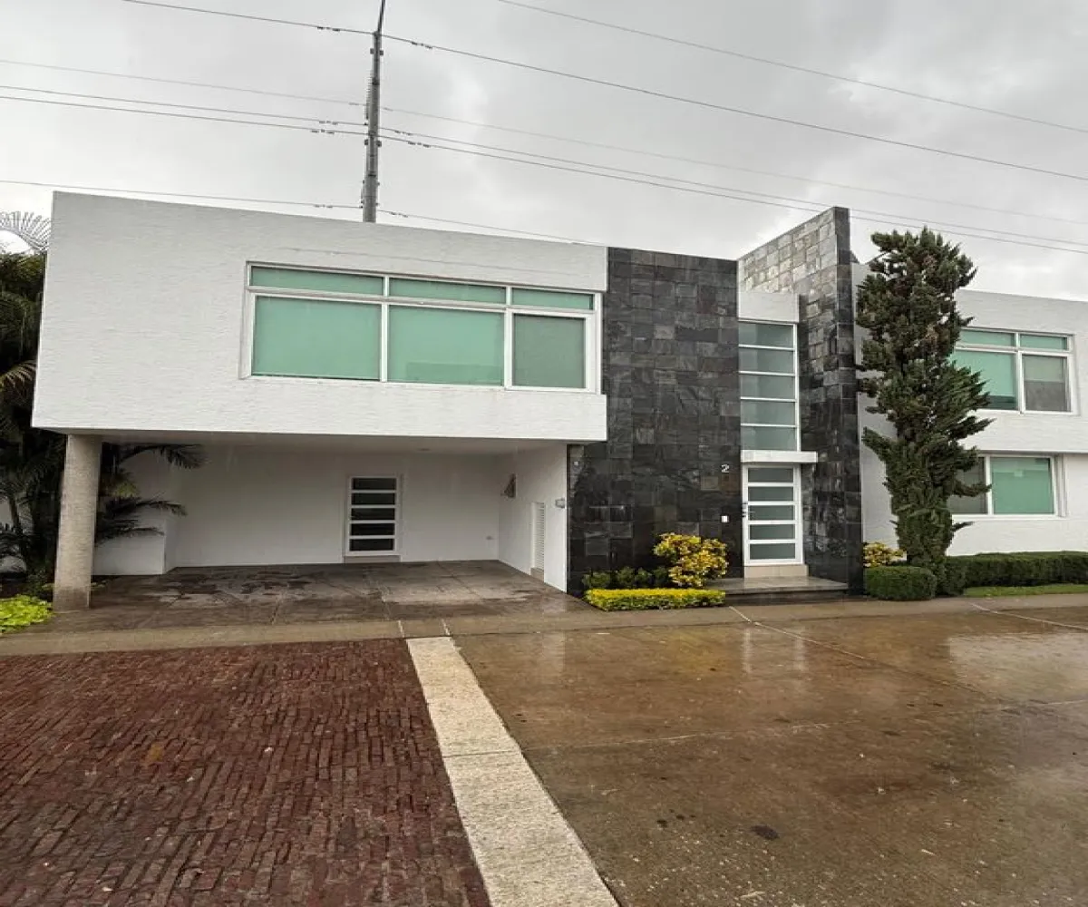 Casa En Renta,Jocotán,Avenida Inglaterra 6835, Zapopan, Jalisco 45017, 3 Habitaciones,4 Baños,Avenida Inglaterra,2,pndgmRt