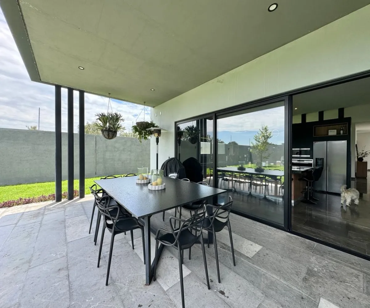 Casa En Venta,Hacienda de San Juan,Avenida General Ramón Corona 2500, Zapopan, Jalisco 45134, 5 Habitaciones,5 Baños,Avenida General Ramón Corona,2,p5aHmeD