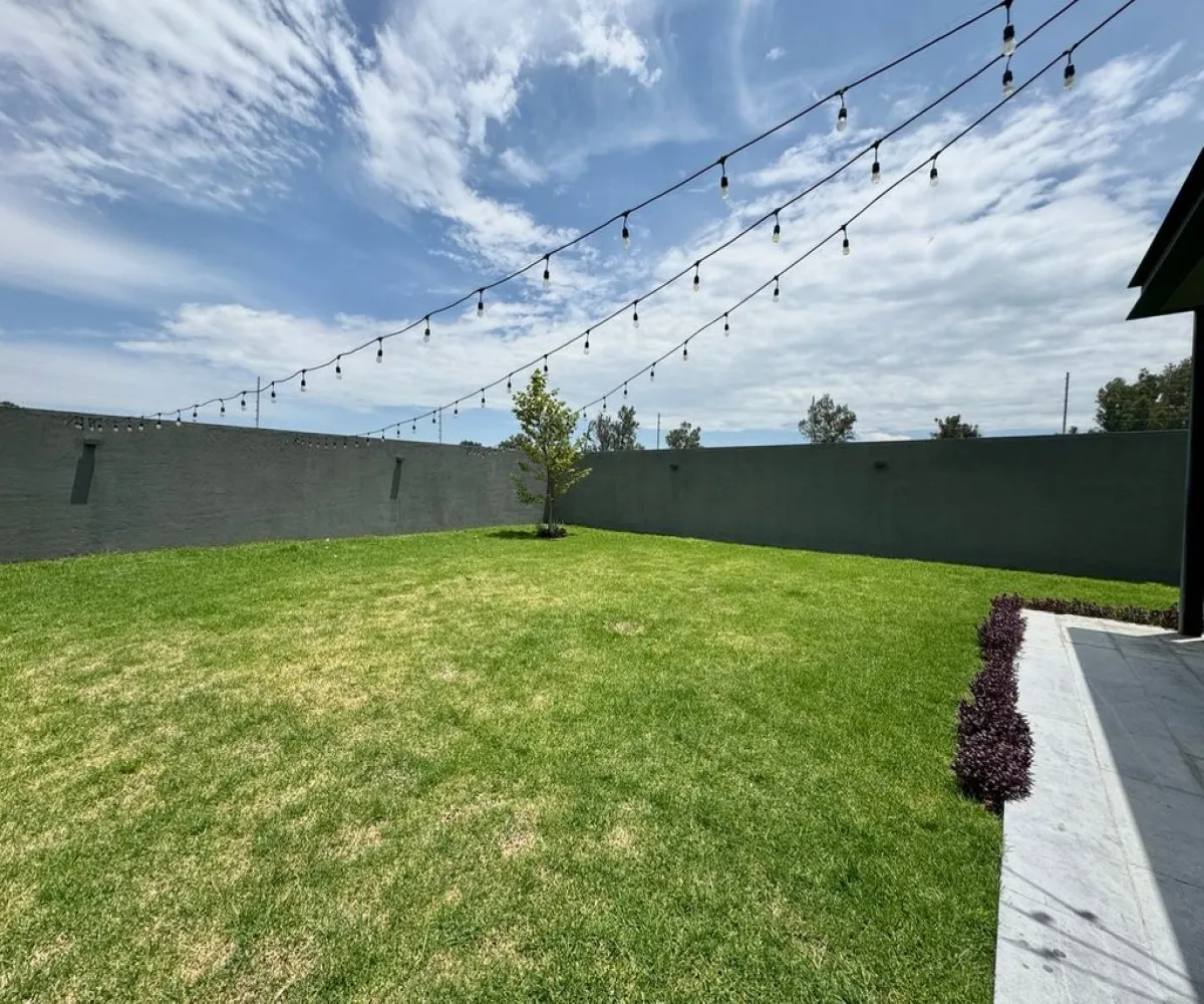 Casa En Venta,Hacienda de San Juan,Avenida General Ramón Corona 2500, Zapopan, Jalisco 45134, 5 Habitaciones,5 Baños,Avenida General Ramón Corona,2,p5aHmeD