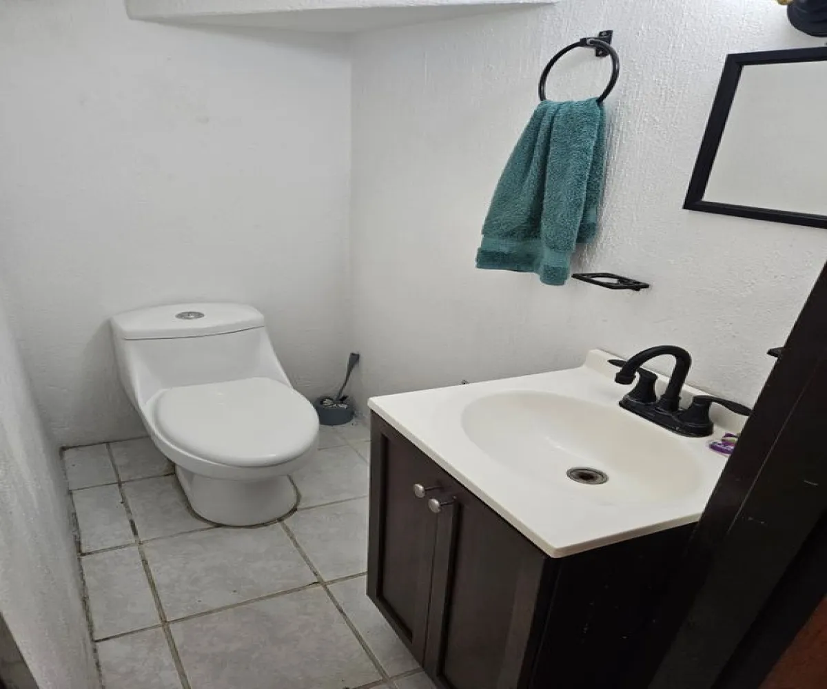 Casa En Venta,Atlas,Calle Río La Barca 1529, Guadalajara, Jalisco 44870, 2 Habitaciones,1 Baño,Calle Río La Barca,2,pS502H3