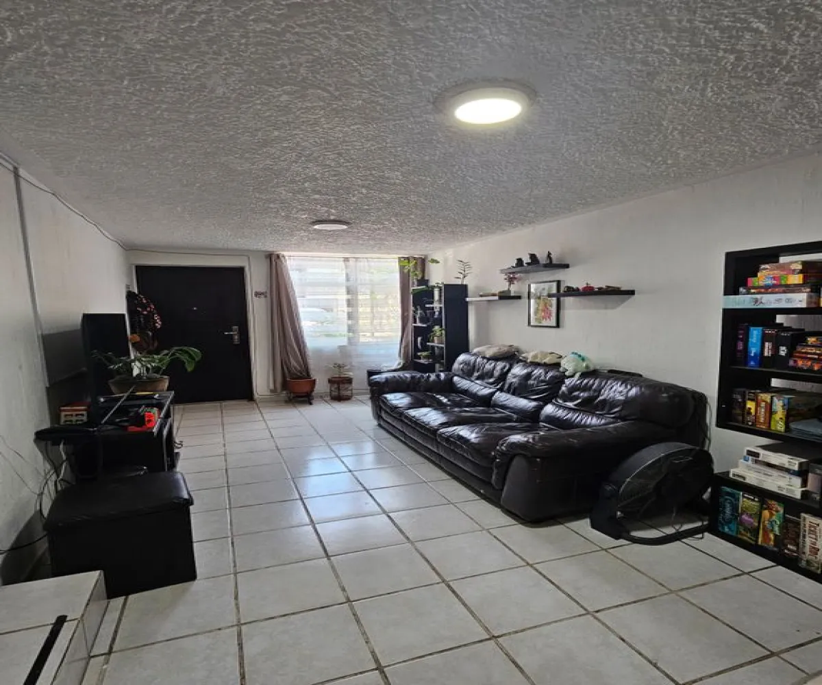 Casa En Venta,Atlas,Calle Río La Barca 1529, Guadalajara, Jalisco 44870, 2 Habitaciones,1 Baño,Calle Río La Barca,2,pS502H3