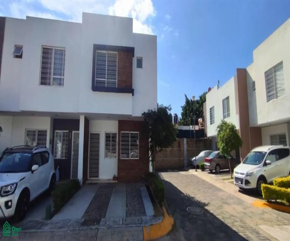 Casa En Venta,Parques del Bosque,Padre Jorge Villalobos Padilla Coto Ceiba ., Tlaquepaque, Jalisco 45609, 3 Habitaciones,2 Baños,Padre Jorge Villalobos Padilla Coto Ceiba,2,MX25979348