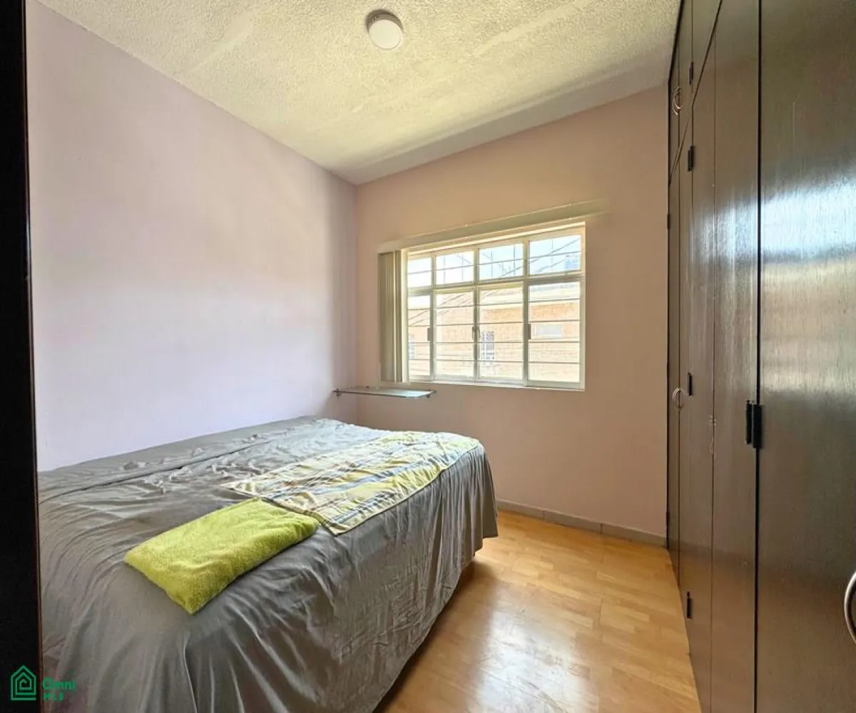 Casa En Venta,Villaseñor,Gral. Coronado 872, Guadalajara, Jalisco 44260, 5 Habitaciones,5 Baños,Gral. Coronado,3,MX25991915