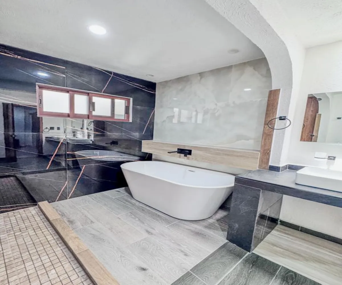 Casa En Venta,Virreyes ,Avenida Naciones Unidas S/N 5863, Zapopan, Jalisco 45110, 3 Habitaciones,4 Baños,Avenida Naciones Unidas,2,pme8OKn