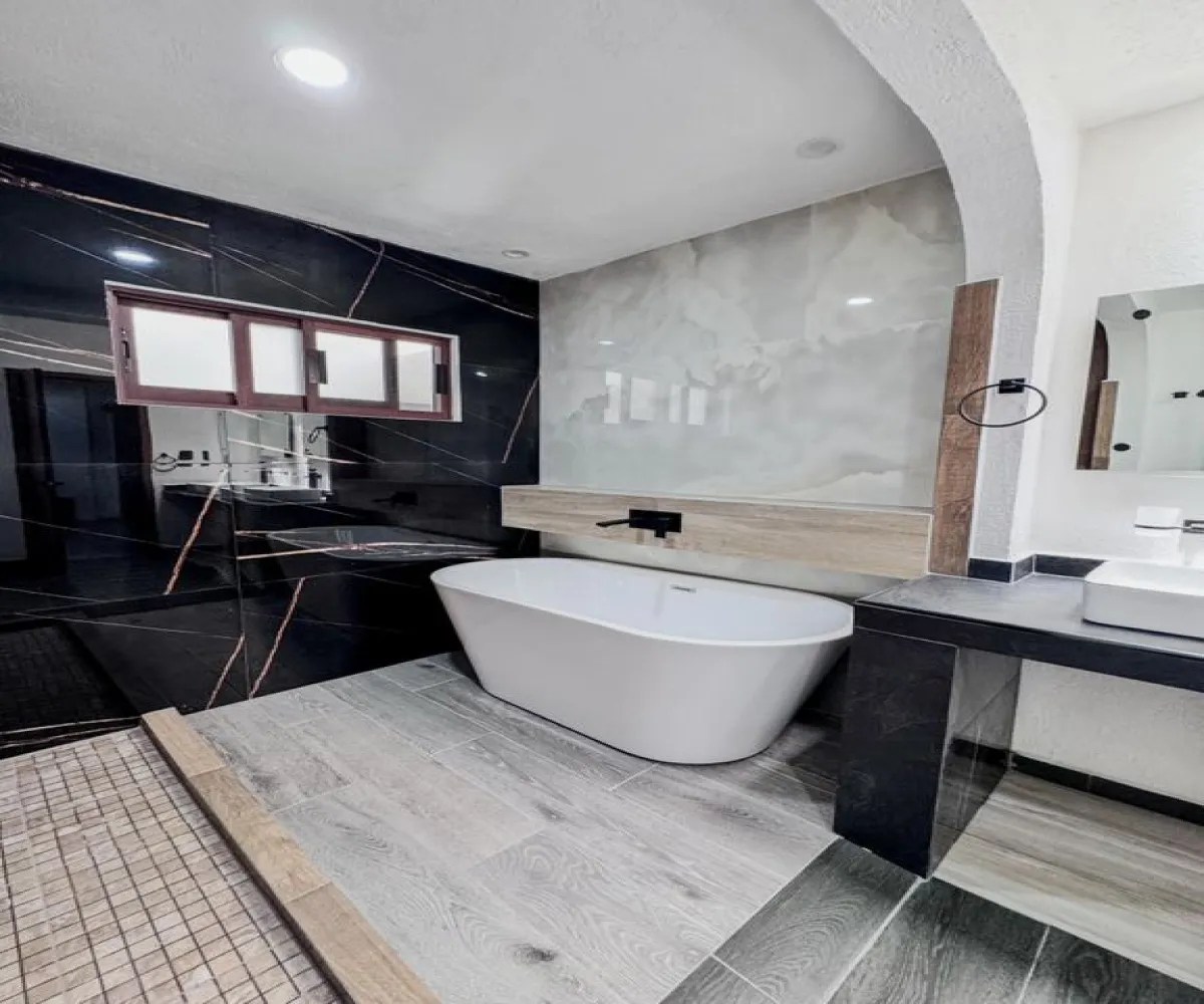 Casa En Venta,Virreyes ,Avenida Naciones Unidas S/N 5863, Zapopan, Jalisco 45110, 3 Habitaciones,4 Baños,Avenida Naciones Unidas,2,pme8OKn