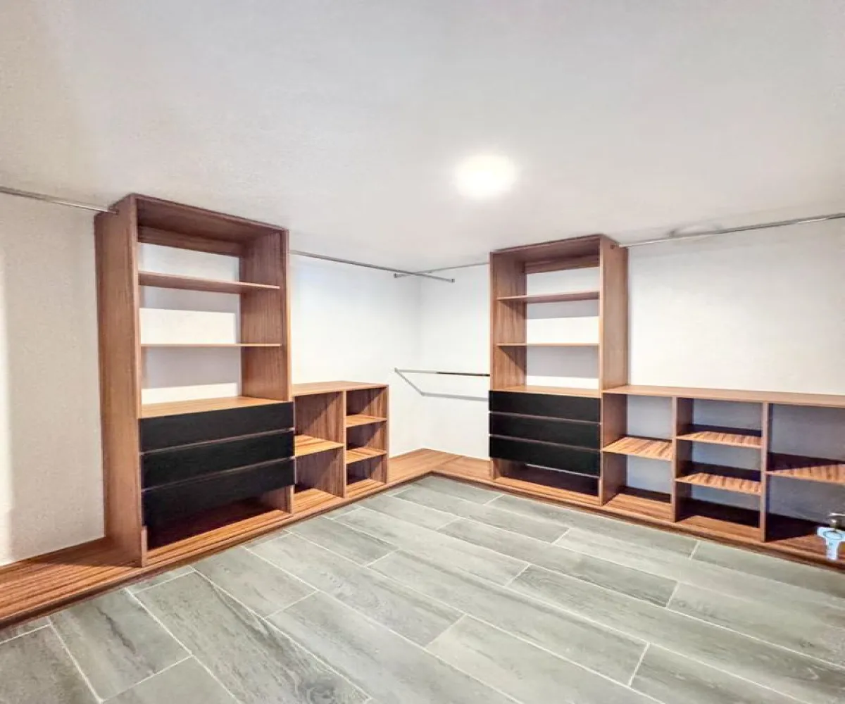 Casa En Venta,Virreyes ,Avenida Naciones Unidas S/N 5863, Zapopan, Jalisco 45110, 3 Habitaciones,4 Baños,Avenida Naciones Unidas,2,pme8OKn