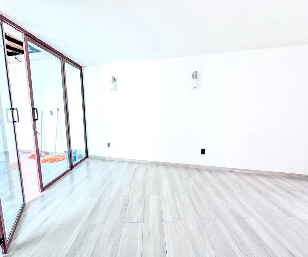 Casa En Venta,Virreyes ,Avenida Naciones Unidas S/N 5863, Zapopan, Jalisco 45110, 3 Habitaciones,4 Baños,Avenida Naciones Unidas,2,pme8OKn