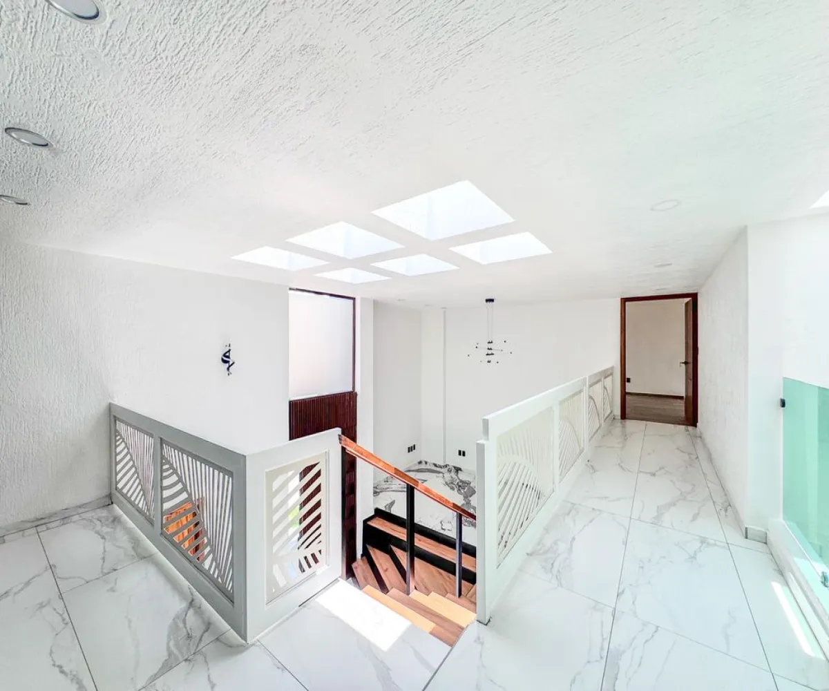 Casa En Venta,Virreyes ,Avenida Naciones Unidas S/N 5863, Zapopan, Jalisco 45110, 3 Habitaciones,4 Baños,Avenida Naciones Unidas,2,pme8OKn