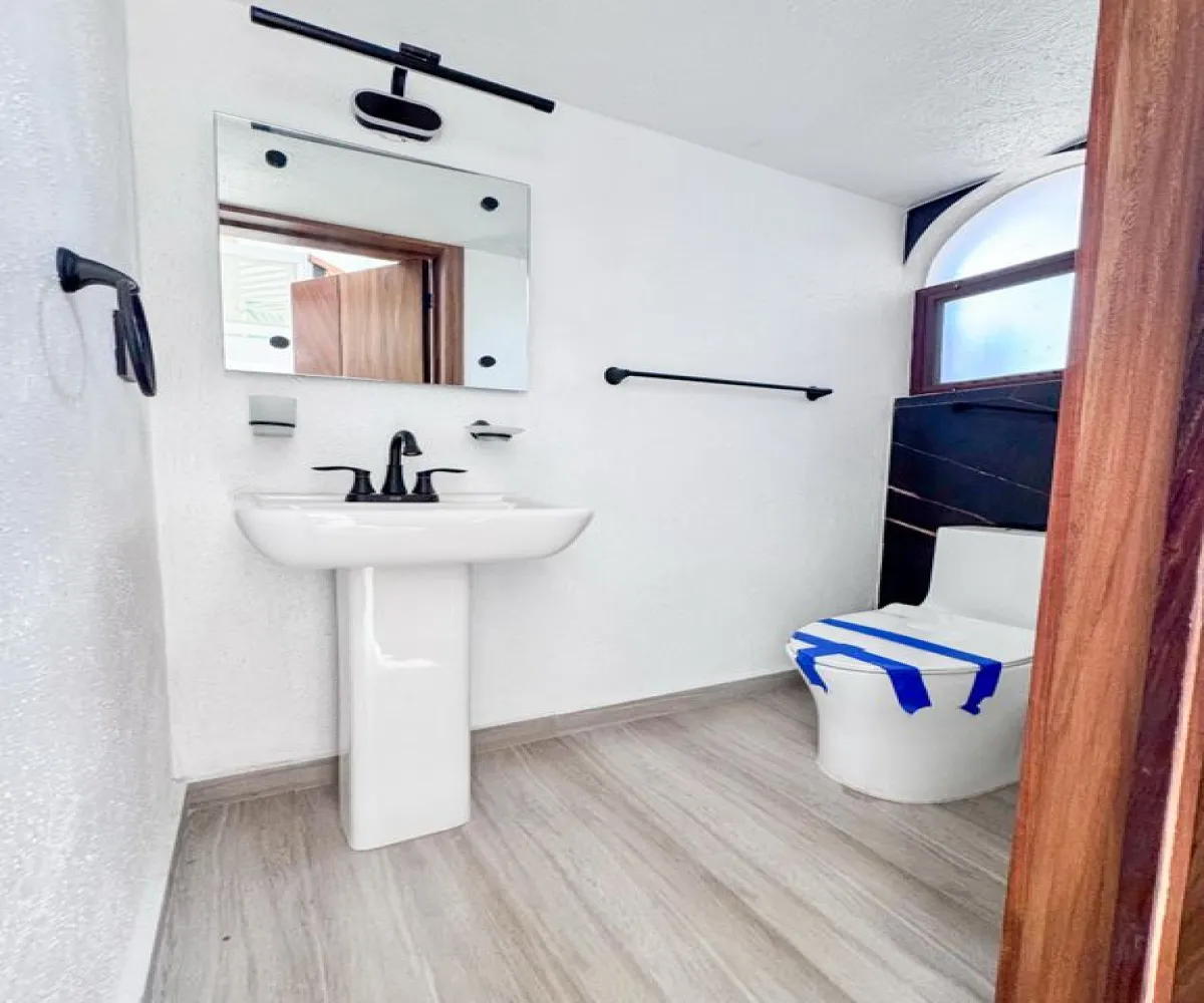 Casa En Venta,Virreyes ,Avenida Naciones Unidas S/N 5863, Zapopan, Jalisco 45110, 3 Habitaciones,4 Baños,Avenida Naciones Unidas,2,pme8OKn