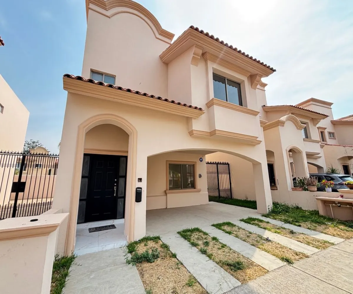 Casa En Venta,Paseo de la Jolla 1, Tlajomulco de Zúñiga, Jalisco 45645, 3 Habitaciones,2 Baños,Paseo de la Jolla,2,pg3GKv4