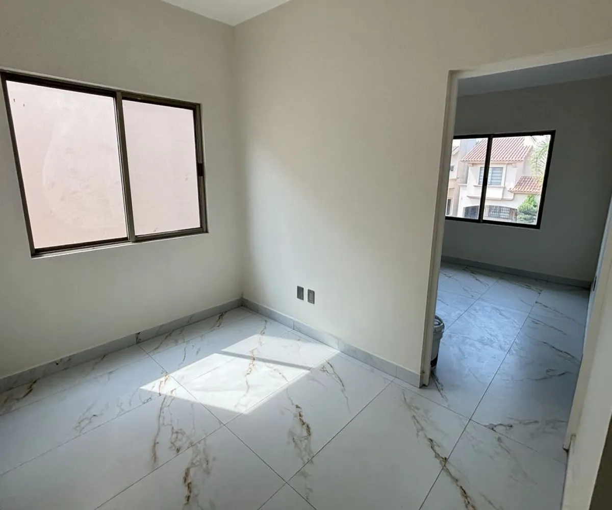Casa En Venta,Paseo de la Jolla 1, Tlajomulco de Zúñiga, Jalisco 45645, 3 Habitaciones,2 Baños,Paseo de la Jolla,2,pg3GKv4