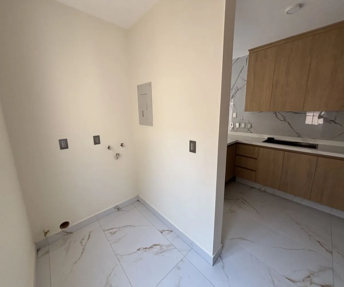 Casa En Venta,Paseo de la Jolla 1, Tlajomulco de Zúñiga, Jalisco 45645, 3 Habitaciones,2 Baños,Paseo de la Jolla,2,pg3GKv4