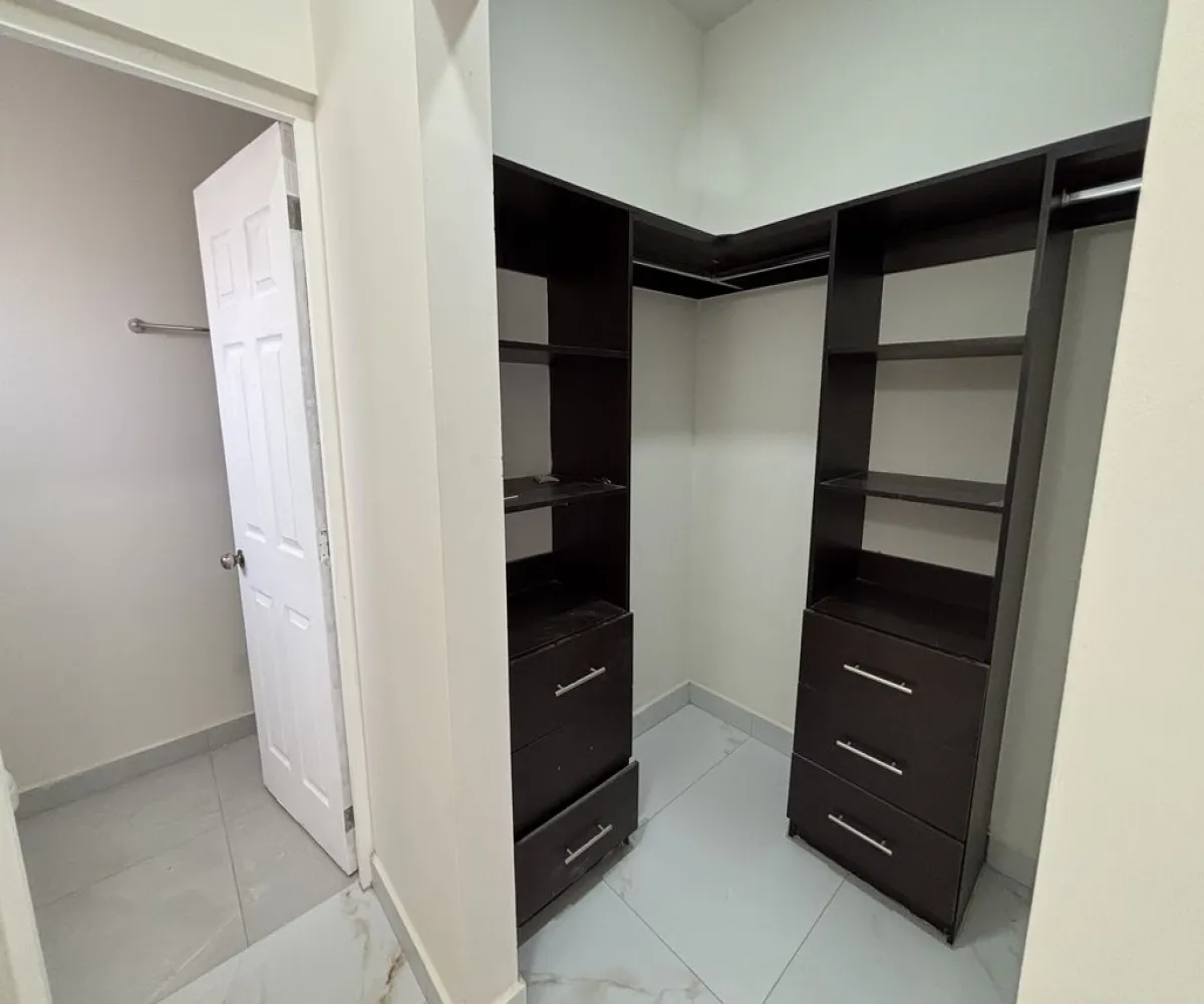 Casa En Venta,Paseo de la Jolla 1, Tlajomulco de Zúñiga, Jalisco 45645, 3 Habitaciones,2 Baños,Paseo de la Jolla,2,pg3GKv4