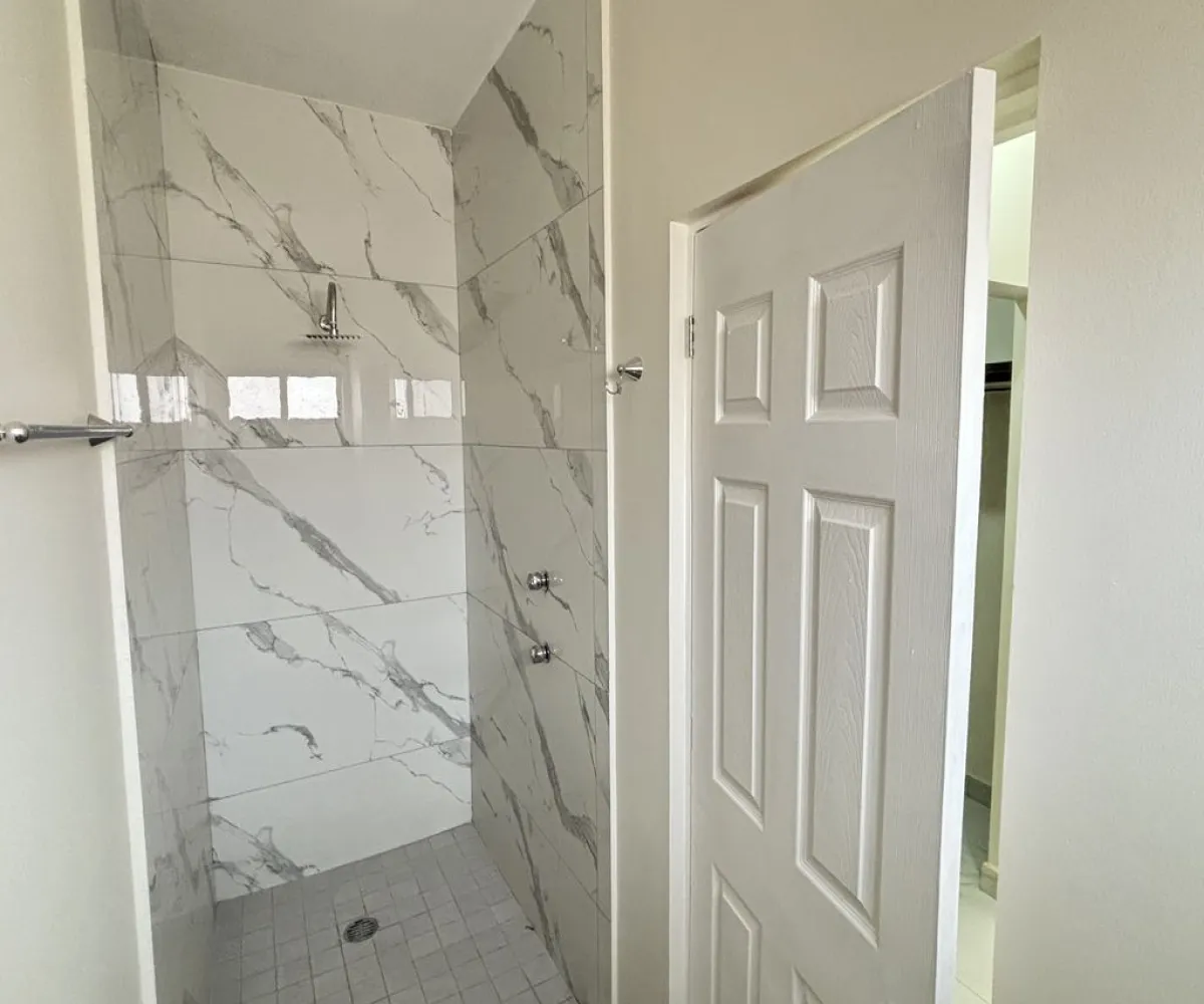 Casa En Venta,Paseo de la Jolla 1, Tlajomulco de Zúñiga, Jalisco 45645, 3 Habitaciones,2 Baños,Paseo de la Jolla,2,pg3GKv4