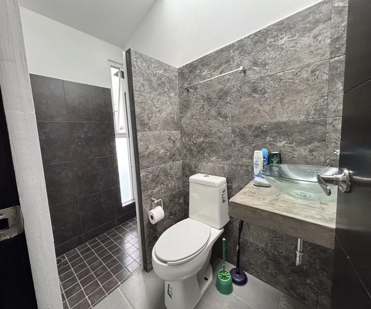 Casa En Venta,Casa Fuerte,Avenida Casa Fuerte 1, Tlajomulco de Zúñiga, Jalisco 45645, 2 Habitaciones,2 Baños,Avenida Casa Fuerte,2,p6L3o3L