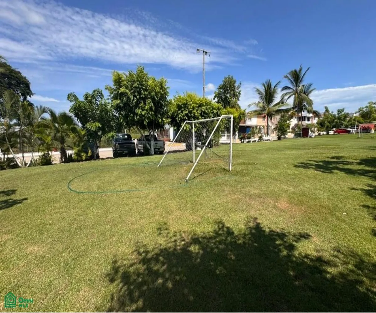 Edificio En Venta,Coapinole,Fraccionamiento Villas del Prado 39, Puerto Vallarta, Jalisco 48290,Fraccionamiento Villas del Prado,MX25993400