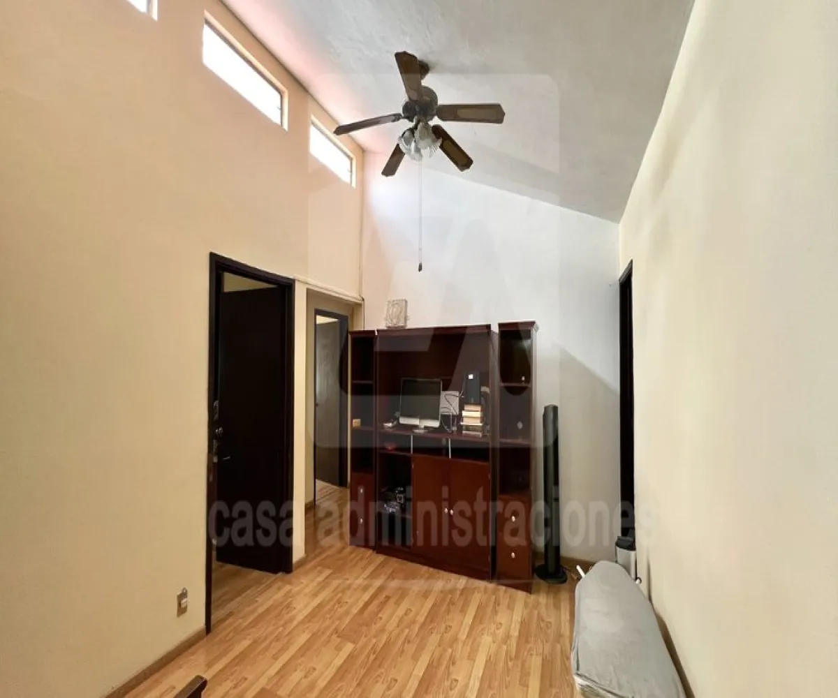 Casa En Venta,Residencial Victoria,Mármol 2989, Zapopan, Jalisco 45089, 5 Habitaciones,3 Baños,Mármol,2,pJUyhYc