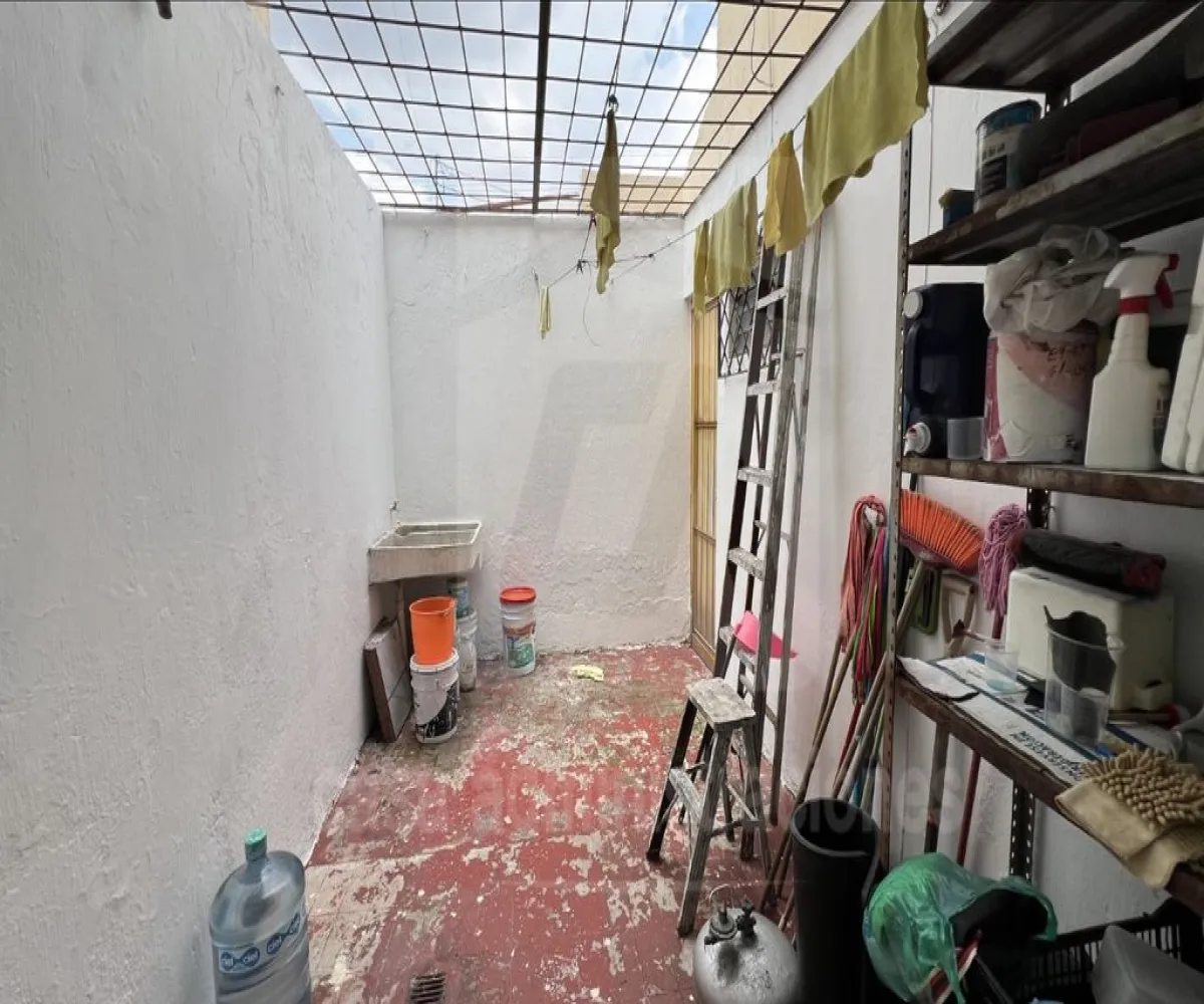 Casa En Venta,Residencial Victoria,Mármol 2989, Zapopan, Jalisco 45089, 5 Habitaciones,3 Baños,Mármol,2,pJUyhYc