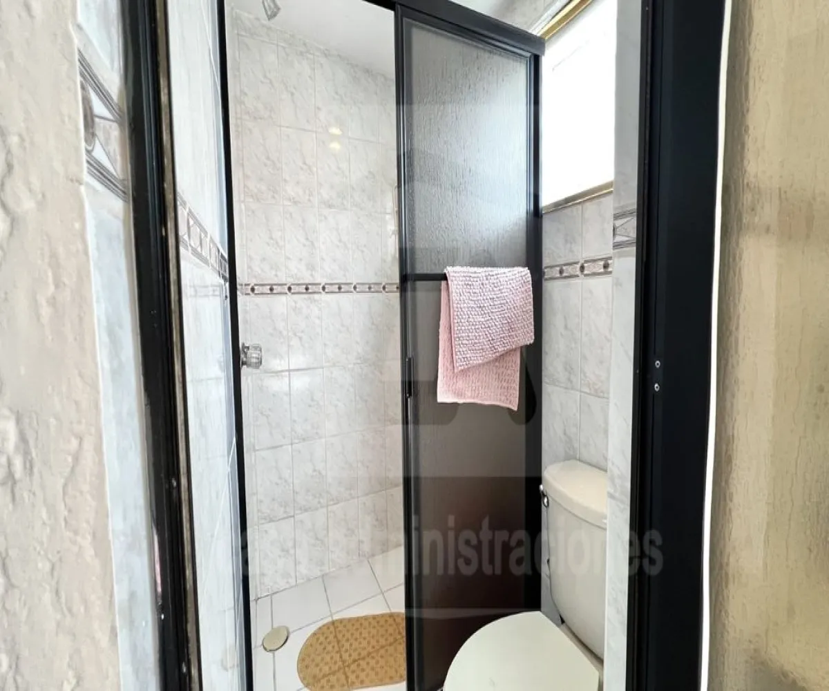 Casa En Venta,Residencial Victoria,Mármol 2989, Zapopan, Jalisco 45089, 5 Habitaciones,3 Baños,Mármol,2,pJUyhYc