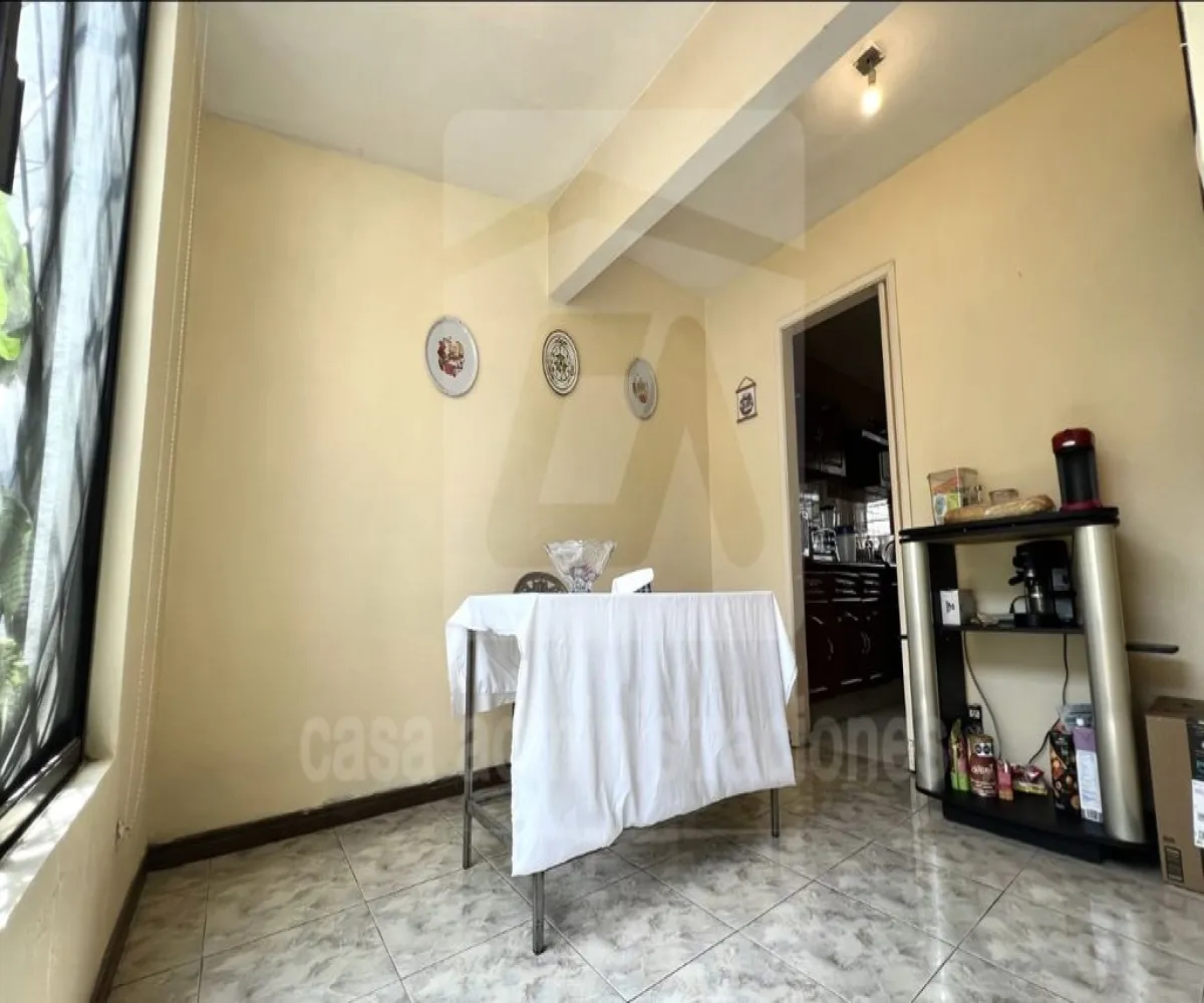 Casa En Venta,Residencial Victoria,Mármol 2989, Zapopan, Jalisco 45089, 5 Habitaciones,3 Baños,Mármol,2,pJUyhYc