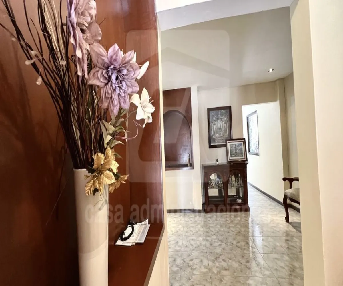 Casa En Venta,Residencial Victoria,Mármol 2989, Zapopan, Jalisco 45089, 5 Habitaciones,3 Baños,Mármol,2,pJUyhYc