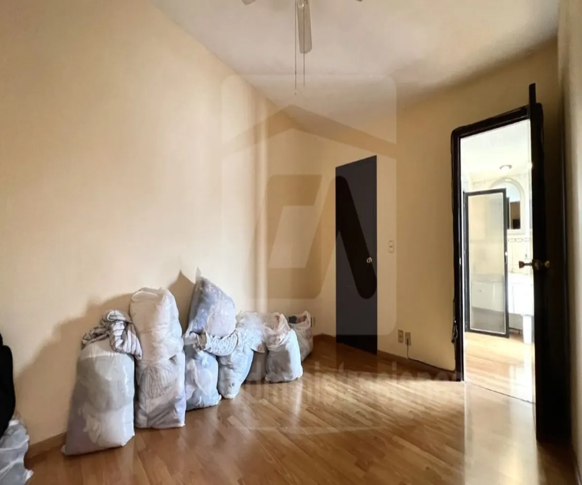 Casa En Venta,Residencial Victoria,Mármol 2989, Zapopan, Jalisco 45089, 5 Habitaciones,3 Baños,Mármol,2,pJUyhYc