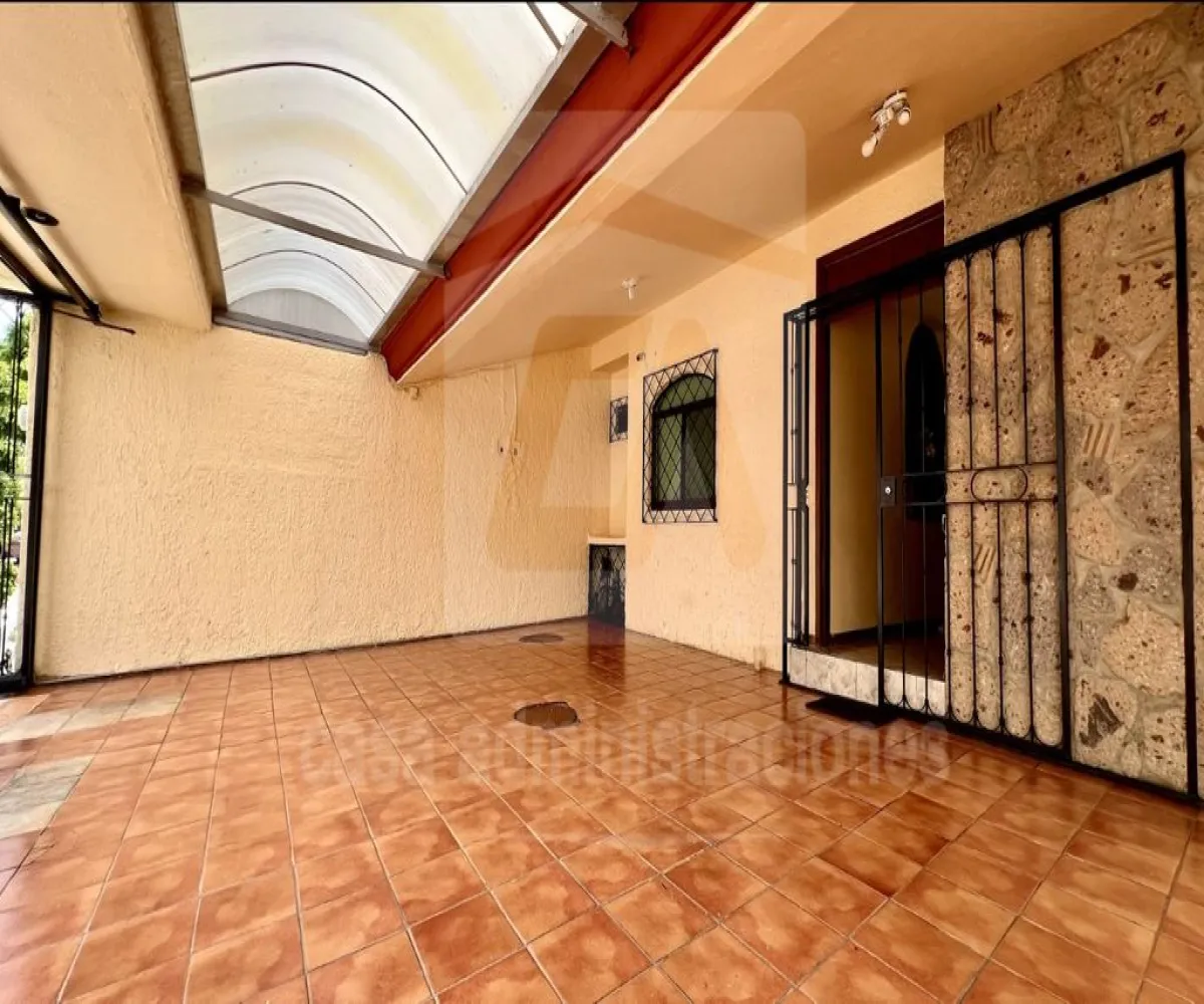 Casa En Venta,Residencial Victoria,Mármol 2989, Zapopan, Jalisco 45089, 5 Habitaciones,3 Baños,Mármol,2,pJUyhYc