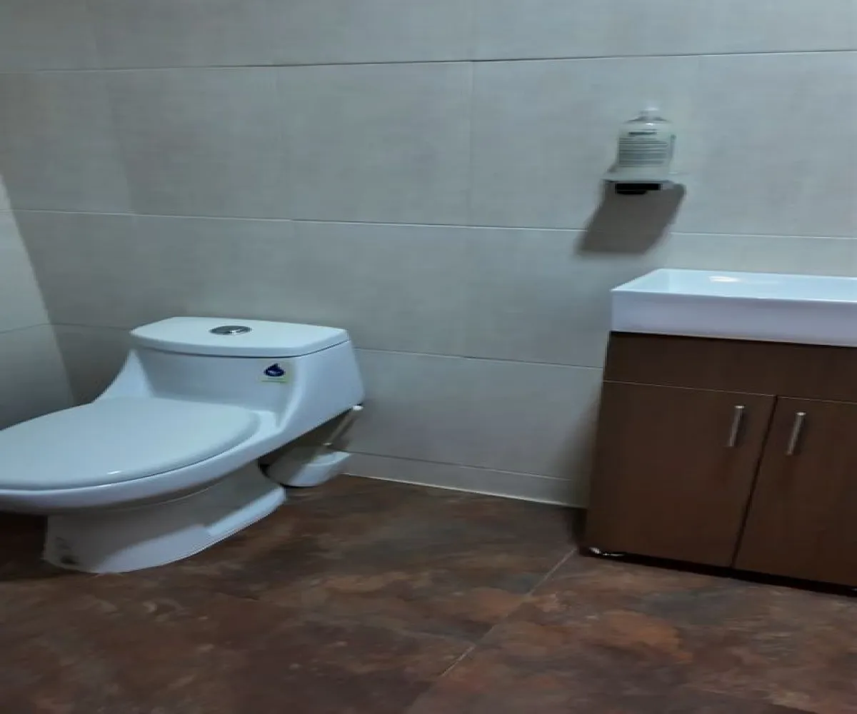 Departamento En Venta,Lomas del Valle,Paseo de la Cañada 3858 2, Zapopan, Jalisco 45129, 3 Habitaciones,2 Baños,Paseo de la Cañada,1,p71WPxF