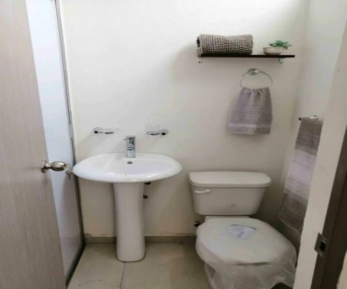 Departamento En Venta,Colonia Oblatos,Calle Hacienda de La Piedra S/N, Guadalajara, Jalisco 44700, 2 Habitaciones,2 Baños,Calle Hacienda de La Piedra,1,pIPLKbJ