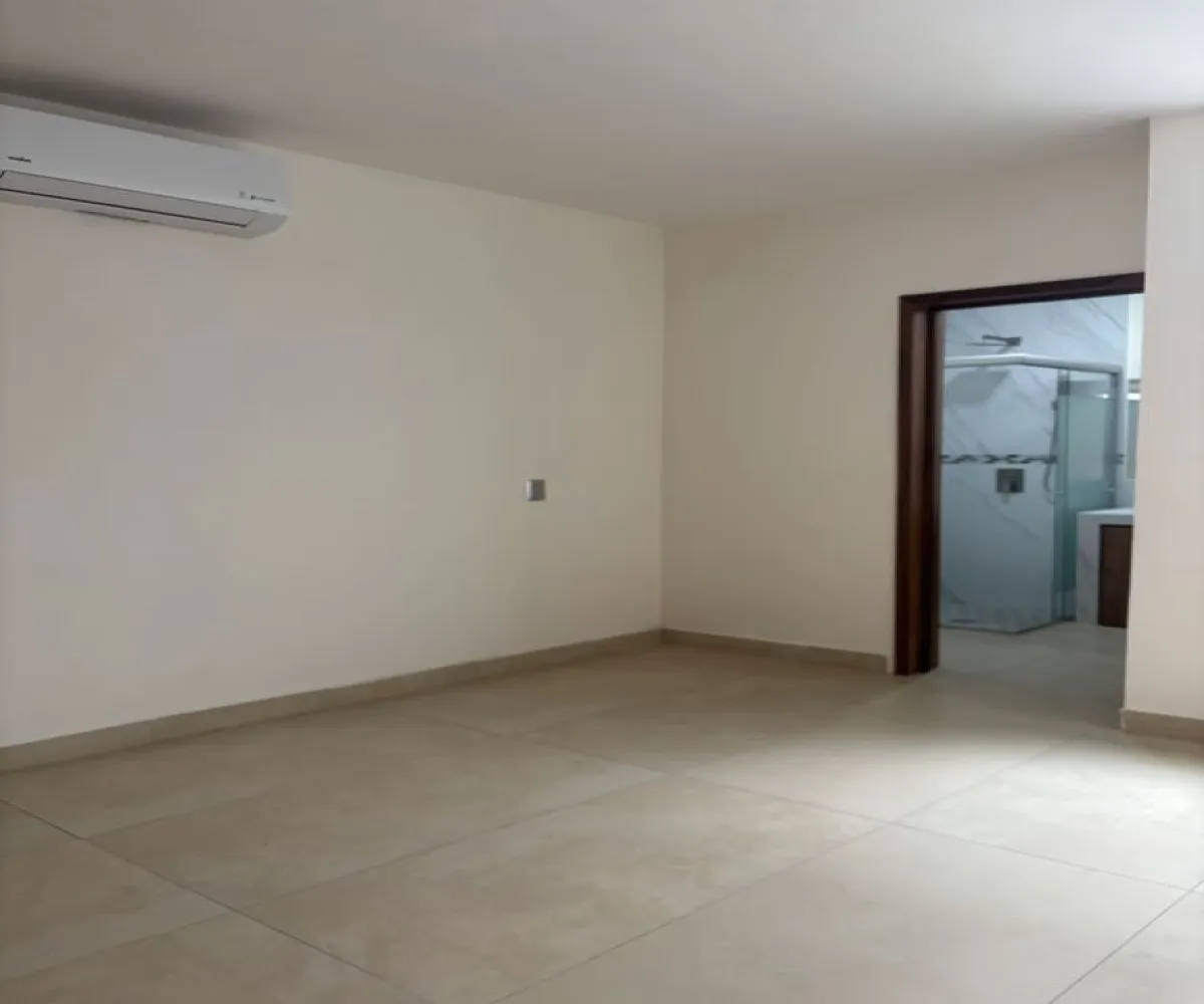 Casa En Venta,Real de Valdepeñas,Zaragoza 50 219, Zapopan, Jalisco 45134, 4 Habitaciones,4 Baños,Zaragoza,2,pdXVMQG