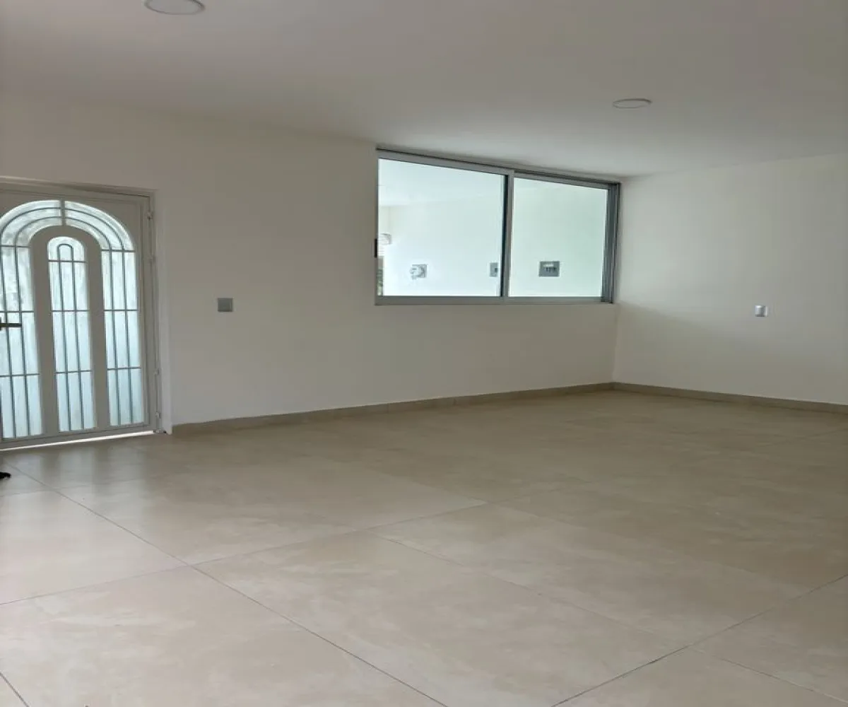 Casa En Venta,Real de Valdepeñas,Zaragoza 50 219, Zapopan, Jalisco 45134, 4 Habitaciones,4 Baños,Zaragoza,2,pdXVMQG