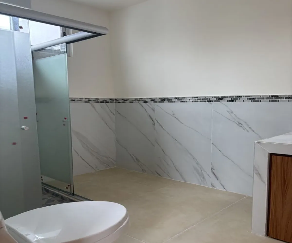 Casa En Venta,Real de Valdepeñas,Zaragoza 50 219, Zapopan, Jalisco 45134, 4 Habitaciones,4 Baños,Zaragoza,2,pdXVMQG