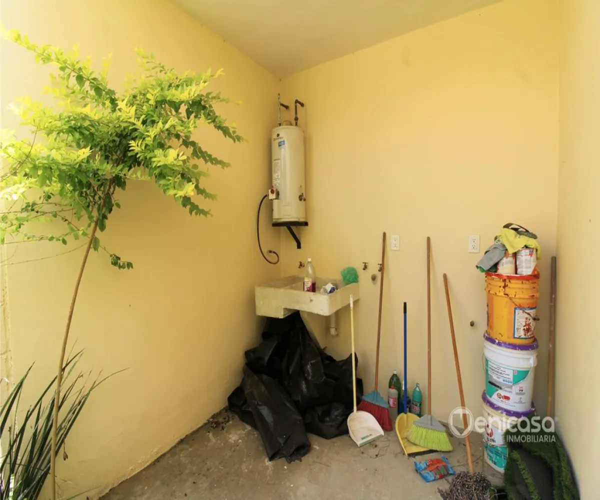 Casa En Venta,Alta California,El centro 1, Tlajomulco de Zúñiga, Jalisco 45650, 3 Habitaciones,2 Baños,El centro ,2,p5uezgN