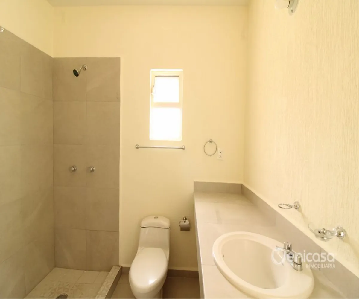 Casa En Venta,Alta California,El centro 1, Tlajomulco de Zúñiga, Jalisco 45650, 3 Habitaciones,2 Baños,El centro ,2,p5uezgN