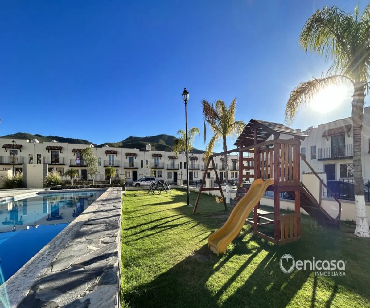 Casa En Venta,Alta California,El centro 1, Tlajomulco de Zúñiga, Jalisco 45650, 3 Habitaciones,2 Baños,El centro ,2,p5uezgN