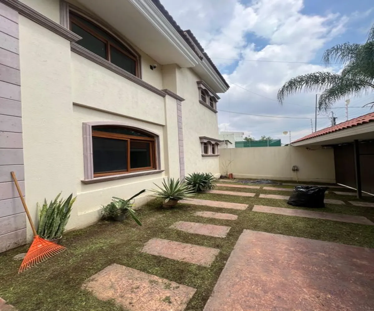 Casa En Venta,Chapalita,Los Jardines S/N, Guadalajara, Jalisco 44500, 3 Habitaciones,3 Baños,Los Jardines,1,pnbt90g