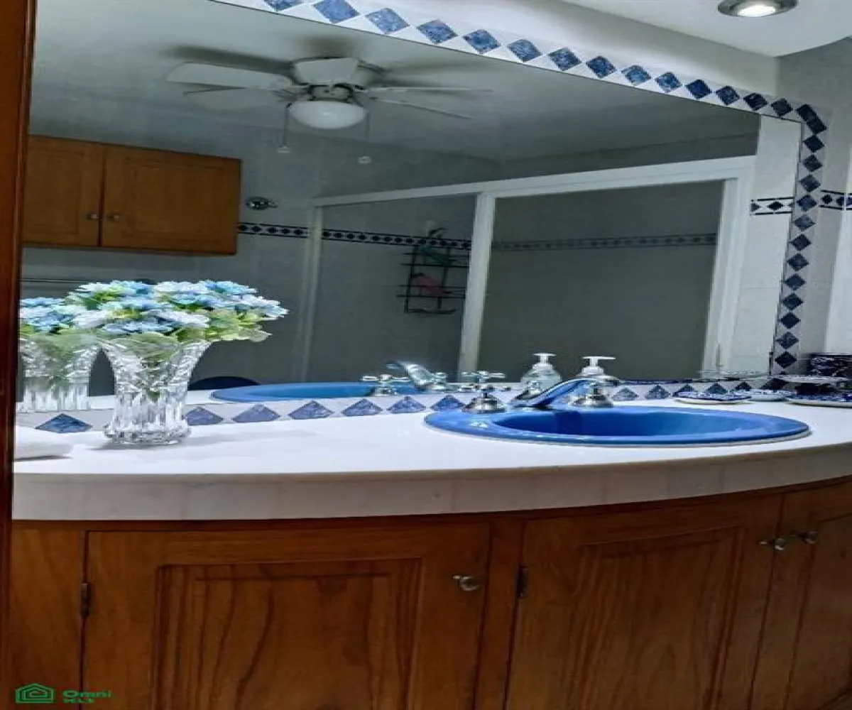 Departamento En Venta,La Marina,Pelícanos 222, Puerto Vallarta, Jalisco 48314, 2 Habitaciones,2 Baños,Pelícanos,MX25995036