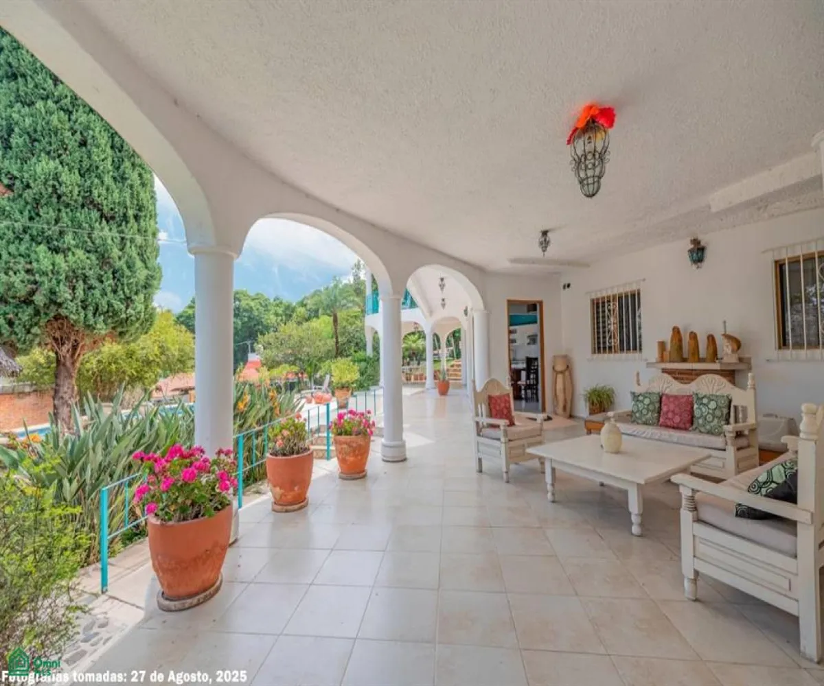 Casa En Venta,Chapala Haciendas,De la Paloma, Chapala Haciendas, Chapala, Jalisco 19, Chapala, Jalisco 45907, 6 Habitaciones,6 Baños,De la Paloma, Chapala Haciendas, Chapala, Jalisco,2,MX25995049