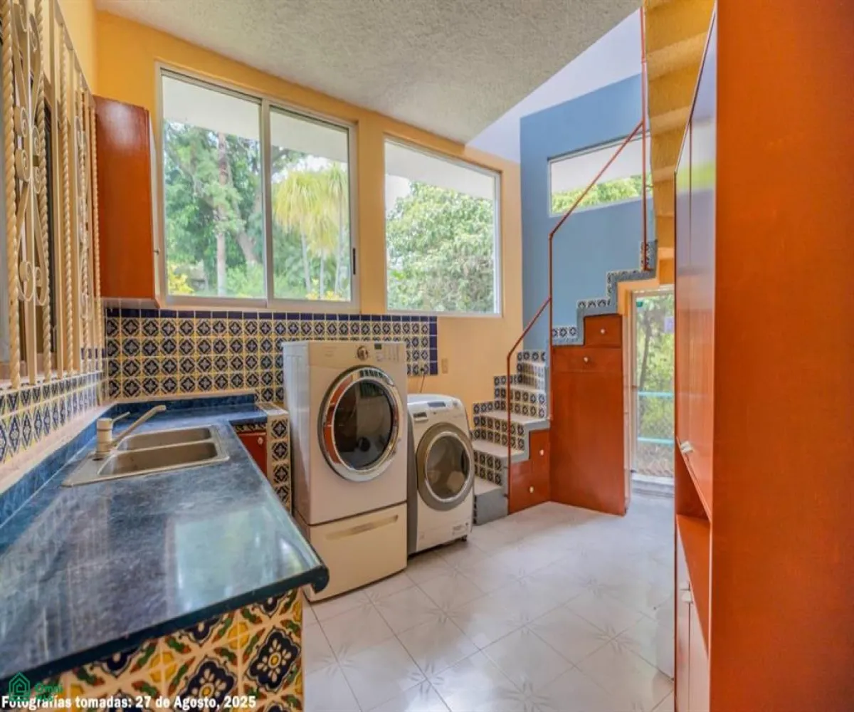 Casa En Venta,Chapala Haciendas,De la Paloma, Chapala Haciendas, Chapala, Jalisco 19, Chapala, Jalisco 45907, 6 Habitaciones,6 Baños,De la Paloma, Chapala Haciendas, Chapala, Jalisco,2,MX25995049