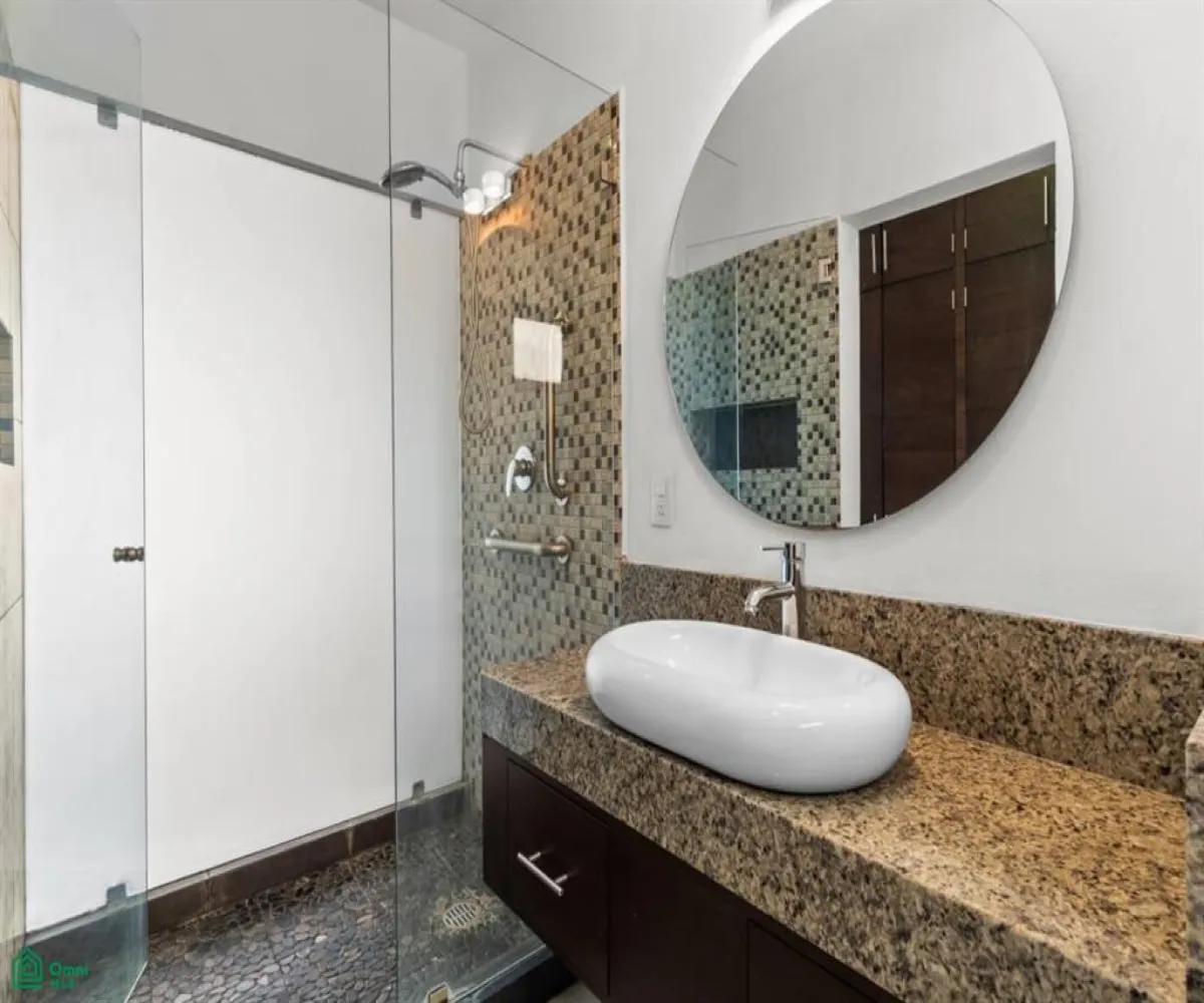 Departamento En Venta,Coapinole,Calle 16 de Septiembre 746 Interior 5, Puerto Vallarta, Jalisco 48290, 2 Habitaciones,2 Baños,Calle 16 de Septiembre,3,MX25995355